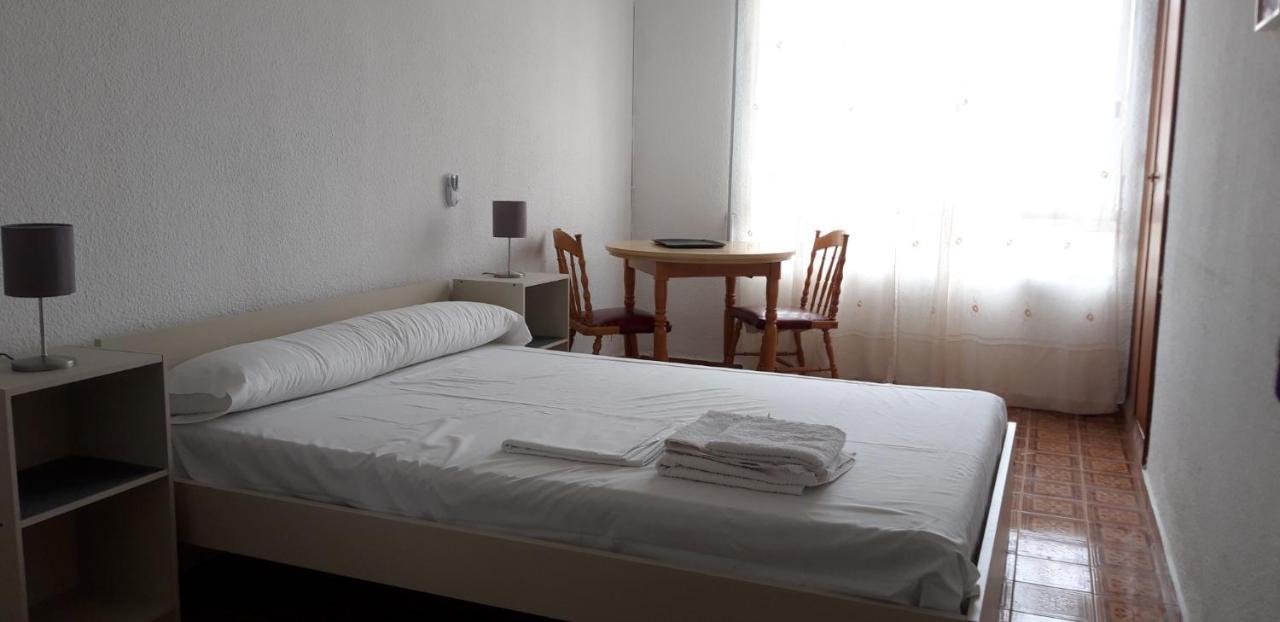 Pension Benavente Ap-7 3Min Coche Playa 5 Min Self Check-In 24H Moncófar Esterno foto