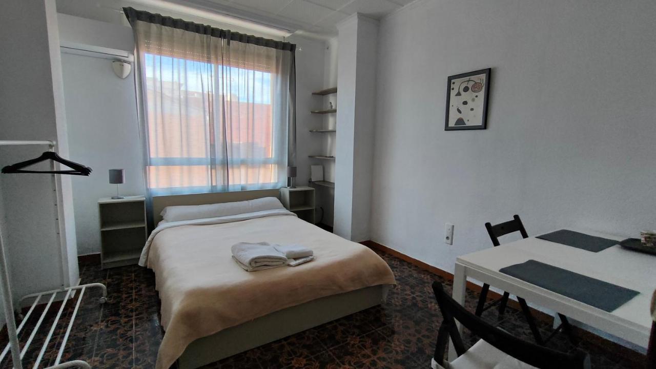 Pension Benavente Ap-7 3Min Coche Playa 5 Min Self Check-In 24H Moncófar Esterno foto